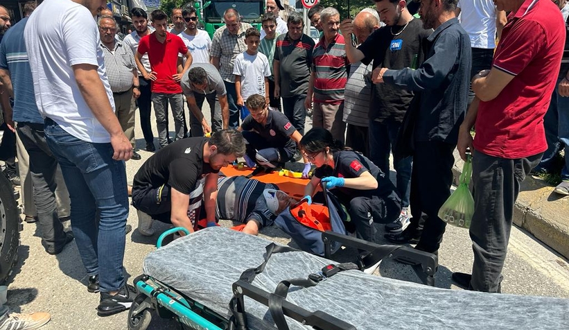 Aracın aynasının çarptığı motosikletli düşüp yaralandı