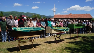 Aracında diri diri yakılan iş adamının yasak aşkına zorla getirme kararı