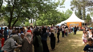 Arifiye'de 4. Geleneksel Keşkek Şenliği'ne yoğun ilgi