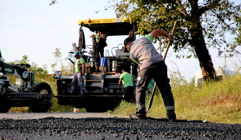 Arifiye’de iki mahallenin ulaşım ağı sil baştan