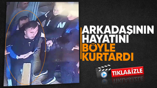 Arkadaşını heimlich manevrasıyla kurtardı