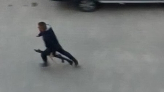 Arkadaşını sokak ortasında tüfekle öldürdü