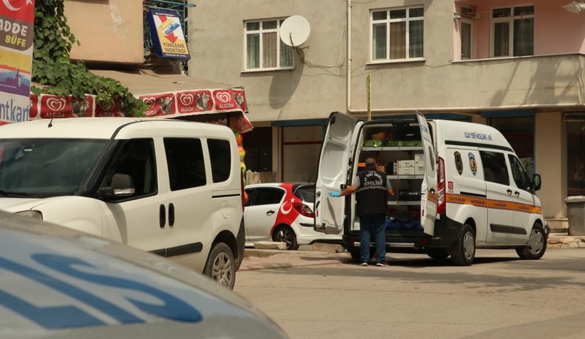 Arkadaşının iş yerinde silahla vurulmuş halde bulundu