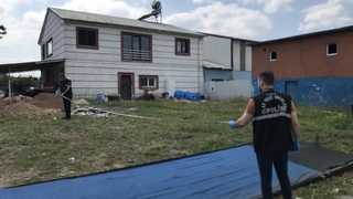 Arsası icradan satılınca dehşet saçtı