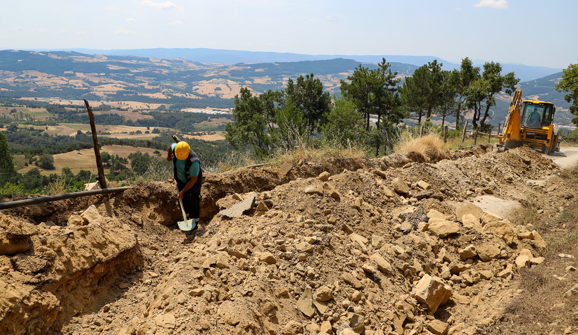 Artan su talebine karşı kırsalda altyapı çalışmaları devam ediyor