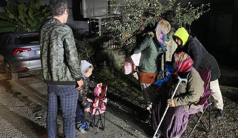 Artçılar sürüyor