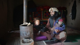 Artık tereddüt etmeden böbreklerini satıyorlar... Afgan halkı zor durumda!