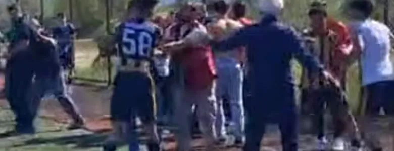 As Akyazıspor finalde kaybetti, maç sonu ortalık karıştı