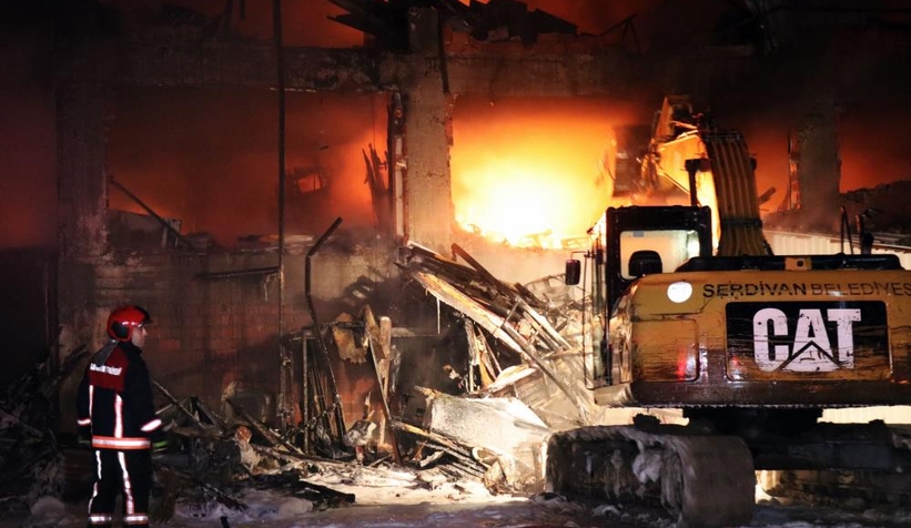 Serdivan ASEM'de büyük yangın