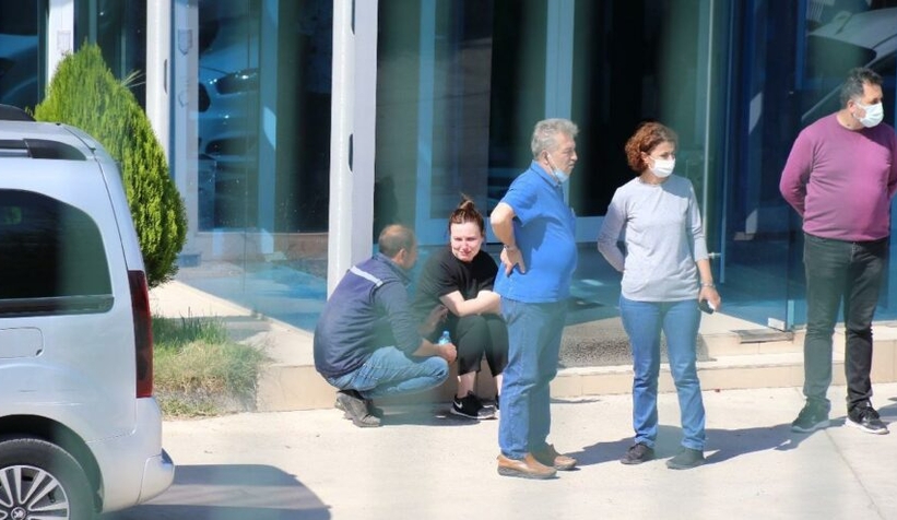 Asit kuyusuna düşen patron ile onu kurtarmaya çalışan işçi öldü