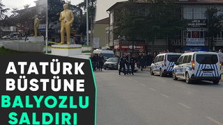 Atatürk Büstüne Balyozla Saldırdı 