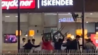 AVM boks ringine döndü