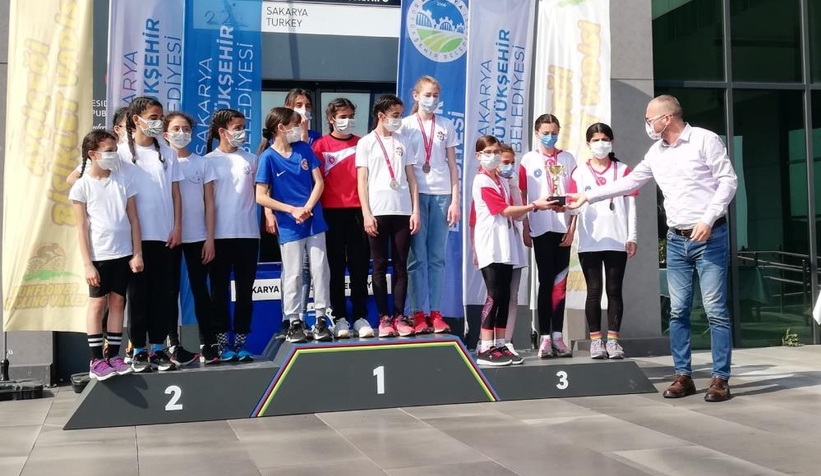 Ayçiçeği Bisiklet Vadisi 180 sporcuya ev sahipliği yaptı