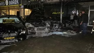 Aylar önce kurşunlanan oto galeride, bu sefer de lüks otomobiller alev alev yandı