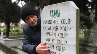 Aynı acıyı tam 24 yıldır yaşıyorlar, 11 mezar yan yana