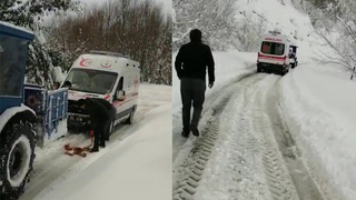 Aynı mahallede 4 ambulans kara saplandı