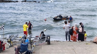 Az kasın boğuluyordu