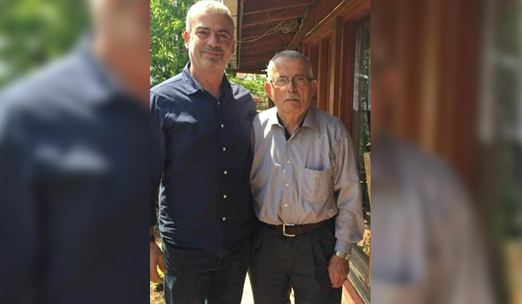 Baba ve oğlu bir gün arayla koronadan öldü