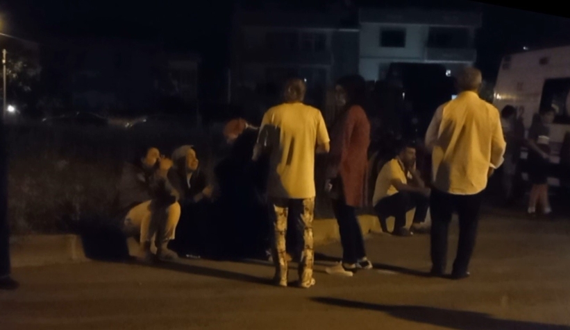 Babasına sinirlendi, minibüsü yaktı