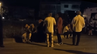 Babasına sinirlendi, minibüsü yaktı