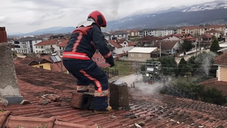 Baca yangınında 3 dairede zarar oluştu