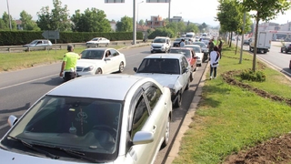 Bağlantı yolunda 5 araç birbirine girdi