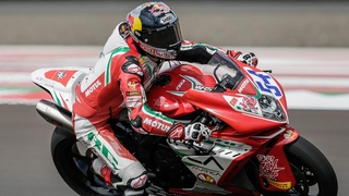 Bahattin Sofuoğlu, Çekya'da podyuma çıktı