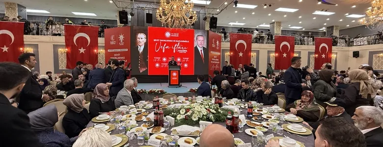 Bakan Gürlek Sakarya'da şehit aileleri ve gaziler ile buluştu