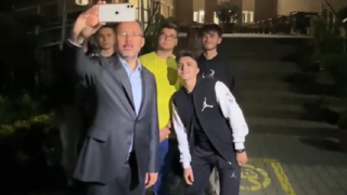 Bakan Kasapoğlu öğrencilerle buluştu