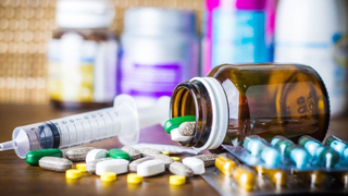 Bakan Koca'dan eczanelerle ilgili açıklama