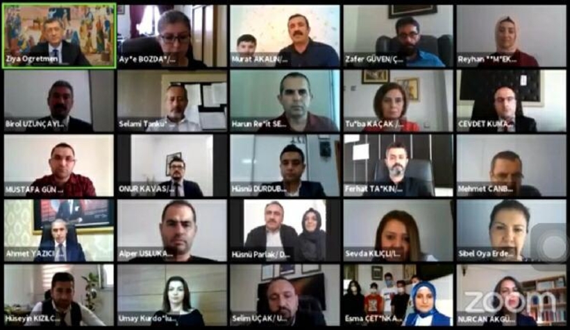 Bakan Selçuk, Müdür Yardımcılarıyla bir araya geldi