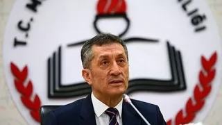 Bakan Selçuktan okullarla ilgili açıklama