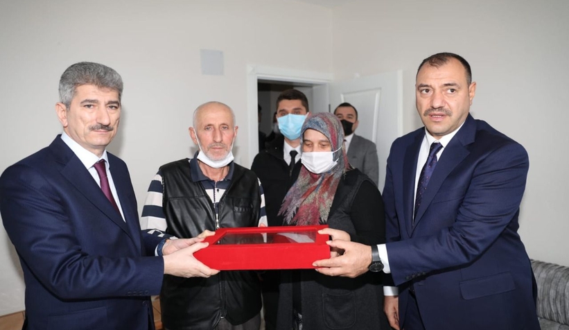 Bakan Yardımcısından şehit ailesine ziyaret