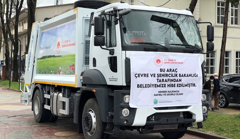 Bakanlıktan Hendek Belediyesine hibe araç desteği