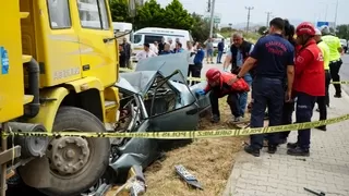 Balıkesir- İzmir yolunda trafik kazası: 3 ölü, 1 yaralı