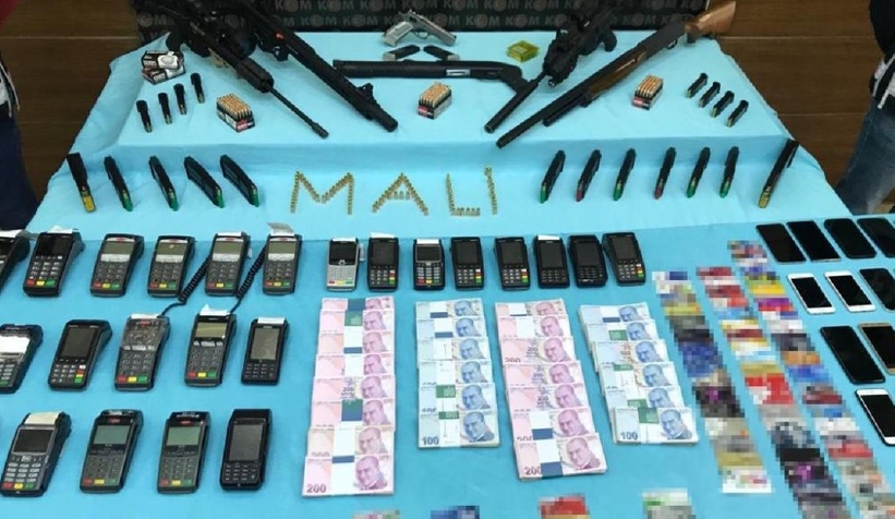 Bankaları dolandıran şebekenin 9 üyesi tutuklandı