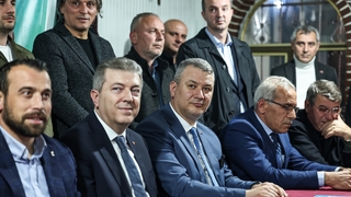 Başkan Adayı Çelik Esentepe’de vatandaşlarla buluştu