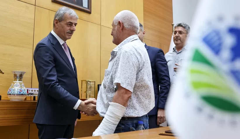 Başkan Alemdar çalışma arkadaşlarıyla bayramlaştı