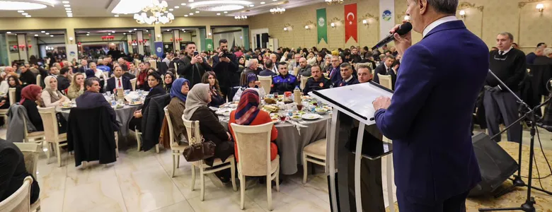 Başkan Alemdar personel ile iftar yaptı