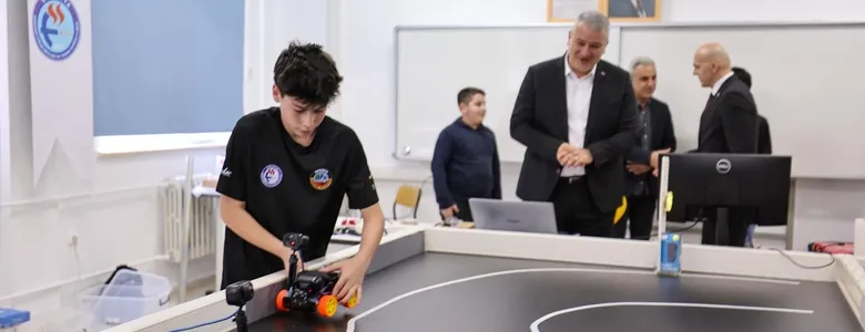 Başkan Çelik lise öğrencileri ile buluştu