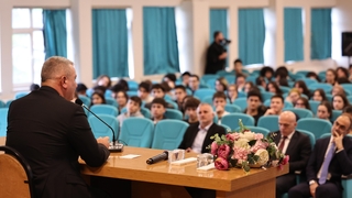 Başkan Çelik öğrencilerle buluştu