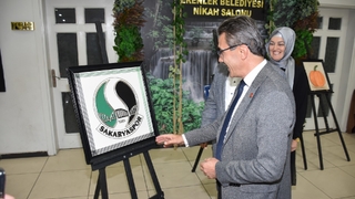 Başkan Dinç, filografi sergisini gezdi