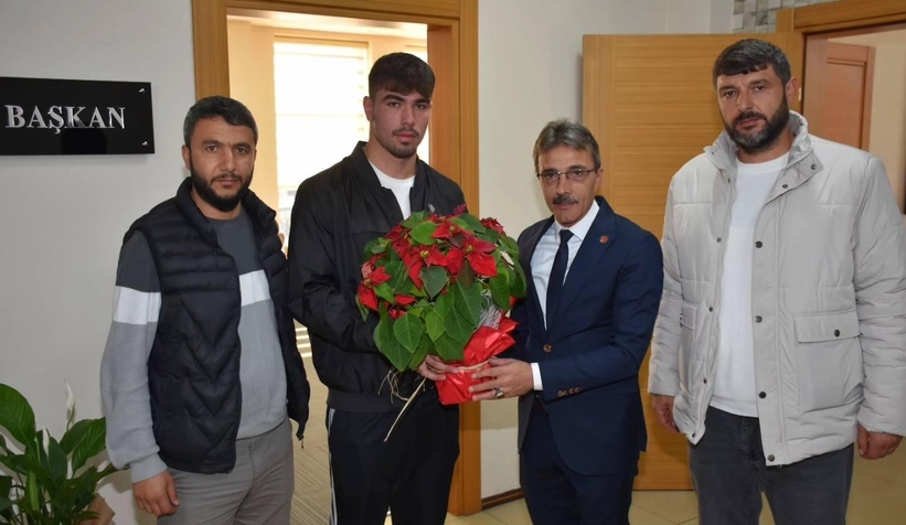 Başkan Dinç, şampiyona üçüncüsünü ağırladı