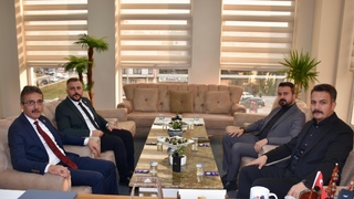Başkan Dinç Taraklı belediye Başkanı'nı misafir etti