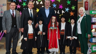 Başkan Osman Çelik karne heyecanına ortak oldu