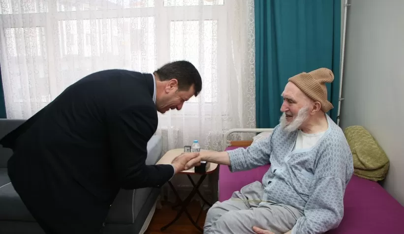 Başkan Soykan gönüllere dokunuyor