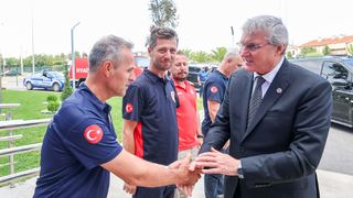 Başkan Yüce itfaiyecilerle buluştu