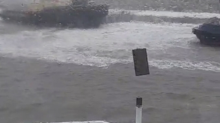 Batan gemi için yardım çağrısı yürekleri dağladı