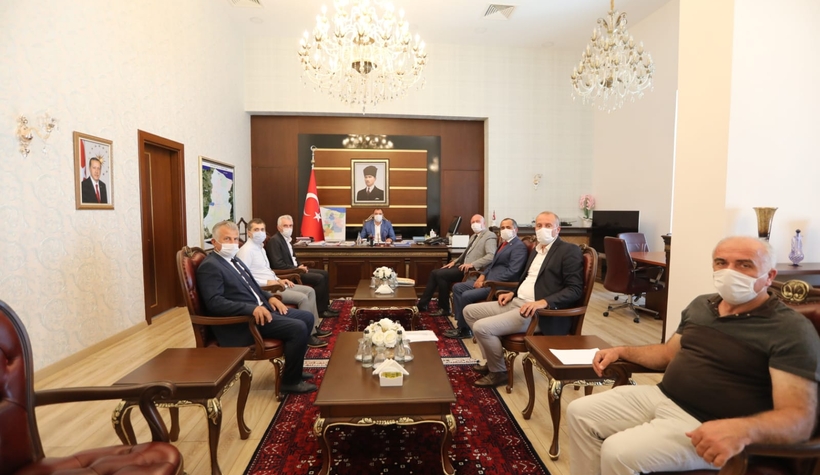 Bayraktar Otoyol ile ilgili sorunları Vali Kaldırım'a iletti