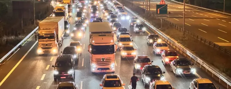 Bayramda ağır tonajlı araçlara kısıtlama geldi; O güzergahlarda uygulanacak